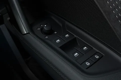 Audi RS 3 RS 3 TFSI Qtro 400 Carbon Vorsprung 5dr S Tronic Thumbnail #40