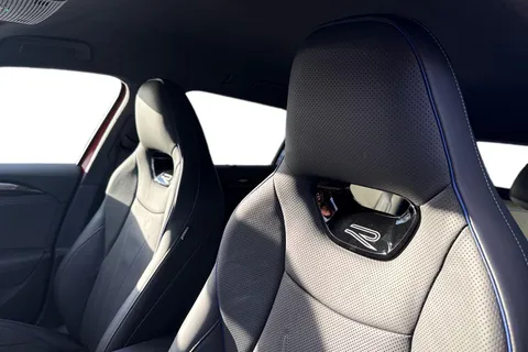 YN75WKS Volkswagen Passat 1.5 TSI eHybrid R-Line 5dr DSG, TOW BAR, R-LINE SIGNATURE PACK Thumbnail #17