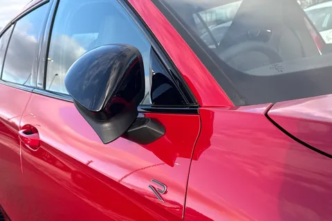 YN75WKS Volkswagen Passat 1.5 TSI eHybrid R-Line 5dr DSG, TOW BAR, R-LINE SIGNATURE PACK Thumbnail #31