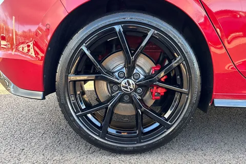 YR75MXB Volkswagen Golf 2.0 TSI 300 GTI Clubsport 5dr DSG, **PERFORMANCE PK, HEAD UP DISPLAY Thumbnail #12