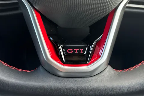 YR75MXB Volkswagen Golf 2.0 TSI 300 GTI Clubsport 5dr DSG, **PERFORMANCE PK, HEAD UP DISPLAY Thumbnail #36