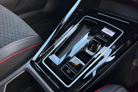 YR75MXB Volkswagen Golf 2.0 TSI 300 GTI Clubsport 5dr DSG, **PERFORMANCE PK, HEAD UP DISPLAY Thumbnail #45