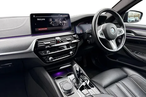 YC70JPU BMW 5 Series 530d xDrive MHT M Sport 4dr Auto Thumbnail #15