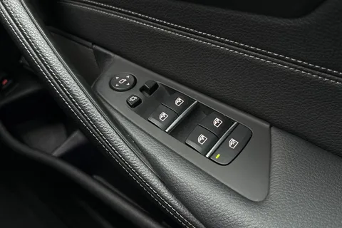 YC70JPU BMW 5 Series 530d xDrive MHT M Sport 4dr Auto Thumbnail #21