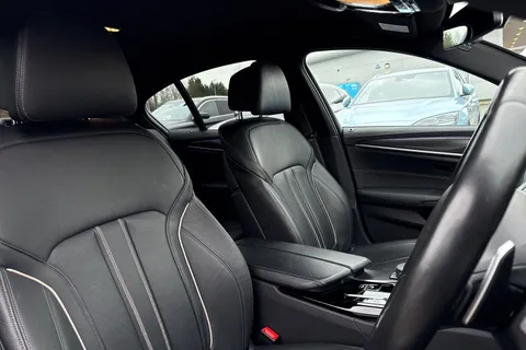 YC70JPU BMW 5 Series 530d xDrive MHT M Sport 4dr Auto Thumbnail #24