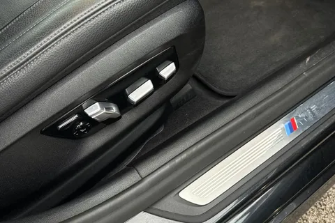 YC70JPU BMW 5 Series 530d xDrive MHT M Sport 4dr Auto Thumbnail #27