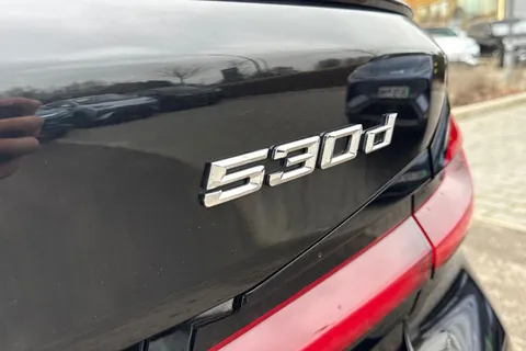 YC70JPU BMW 5 Series 530d xDrive MHT M Sport 4dr Auto Thumbnail #29