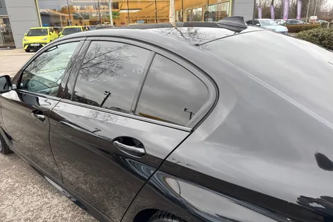 YC70JPU BMW 5 Series 530d xDrive MHT M Sport 4dr Auto Thumbnail #31