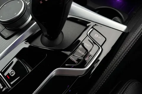 YC70JPU BMW 5 Series 530d xDrive MHT M Sport 4dr Auto Thumbnail #47