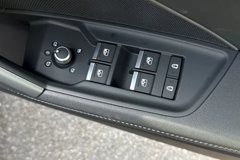 PK25ZNO Audi A3 35 TFSI S Line 4dr S Tronic Thumbnail #20