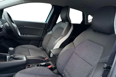 CK71HZW Renault Captur 1.3 TCe S Edition EDC Euro 6 (s/s) 5dr Thumbnail #17