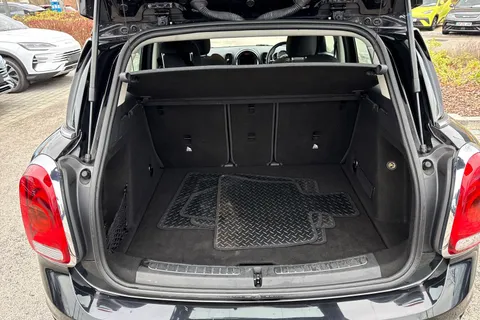 LS18RMY Mini Countryman 1.5 Cooper 5dr Thumbnail #7