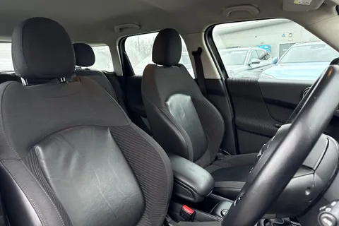 LS18RMY Mini Countryman 1.5 Cooper 5dr Thumbnail #24