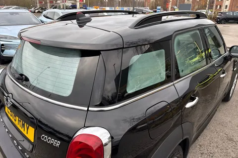 LS18RMY Mini Countryman 1.5 Cooper 5dr Thumbnail #27