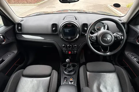 LS18RMY Mini Countryman 1.5 Cooper 5dr Thumbnail #33