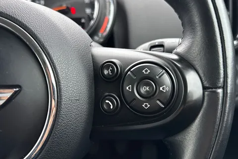 LS18RMY Mini Countryman 1.5 Cooper 5dr Thumbnail #45