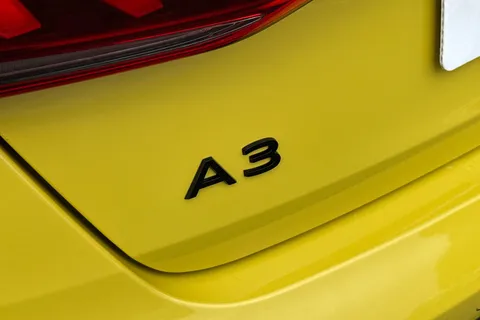 PF25AYA Audi A3 35 TFSI Black Edition 4dr S Tronic Thumbnail #38