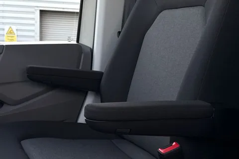 BT75EDR Volkswagen Crafter 2.0 TDI 177PS Commerce Plus High Roof Auto-Twin Slider Thumbnail #55