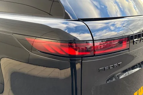 DY75AAO Land Rover Range Rover Sport 3.0 D350 Autobiography 5dr Auto Thumbnail #20