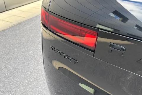 DY75AAO Land Rover Range Rover Sport 3.0 D350 Autobiography 5dr Auto Thumbnail #27