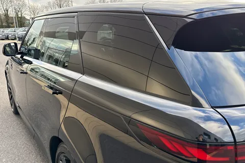 DY75AAO Land Rover Range Rover Sport 3.0 D350 Autobiography 5dr Auto Thumbnail #36