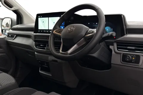 BL75NRJ Volkswagen Transporter Shuttle 2.0 TDI 150PS Minibus Style Auto Thumbnail #13