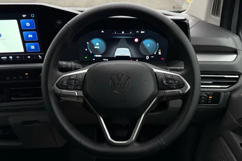 BL75NRJ Volkswagen Transporter Shuttle 2.0 TDI 150PS Minibus Style Auto Thumbnail #17