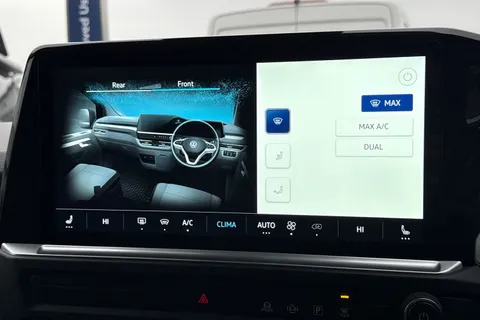 BL75NRJ Volkswagen Transporter Shuttle 2.0 TDI 150PS Minibus Style Auto Thumbnail #21