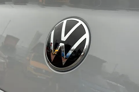 BL75NRJ Volkswagen Transporter Shuttle 2.0 TDI 150PS Minibus Style Auto Thumbnail #33