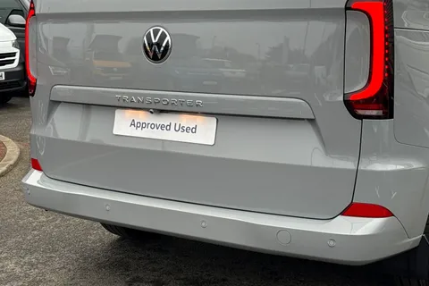 BL75NRJ Volkswagen Transporter Shuttle 2.0 TDI 150PS Minibus Style Auto Thumbnail #37