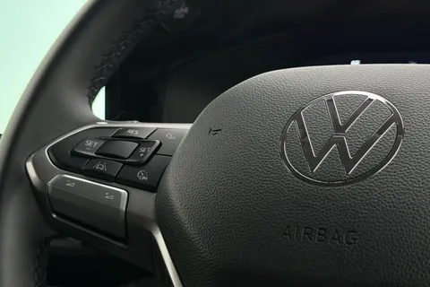 BL75NRJ Volkswagen Transporter Shuttle 2.0 TDI 150PS Minibus Style Auto Thumbnail #58