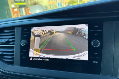 PK74NXO Volkswagen Transporter 2.0 TDI 110 Highline Van Thumbnail #28