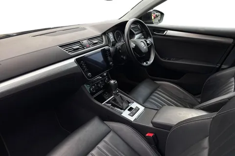AJ21XDT Škoda Superb 1.4 TSI iV SE Technology DSG 5dr Thumbnail #10