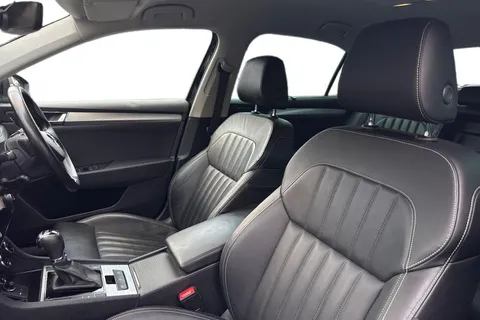 AJ21XDT Škoda Superb 1.4 TSI iV SE Technology DSG 5dr Thumbnail #12