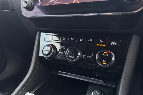 AJ21XDT Škoda Superb 1.4 TSI iV SE Technology DSG 5dr Thumbnail #20