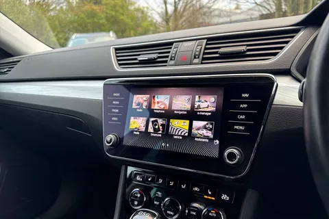 AJ21XDT Škoda Superb 1.4 TSI iV SE Technology DSG 5dr Thumbnail #38