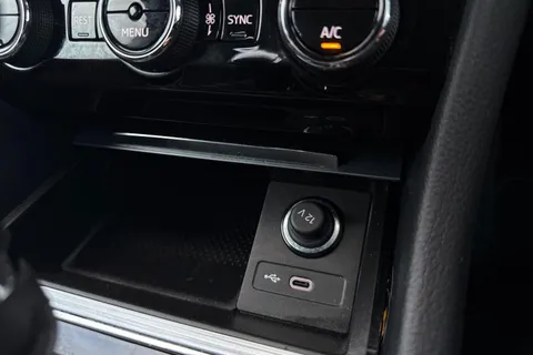 AJ21XDT Škoda Superb 1.4 TSI iV SE Technology DSG 5dr Thumbnail #43