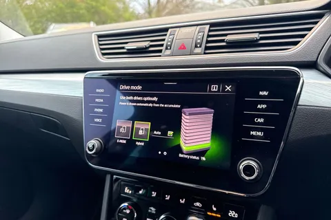 AJ21XDT Škoda Superb 1.4 TSI iV SE Technology DSG 5dr Thumbnail #48