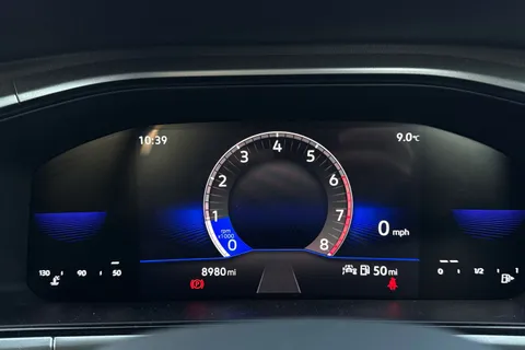 DC72BRZ Volkswagen T-Roc 1.5 TSI Life 5dr Thumbnail #38