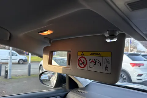 DC72BRZ Volkswagen T-Roc 1.5 TSI Life 5dr Thumbnail #45