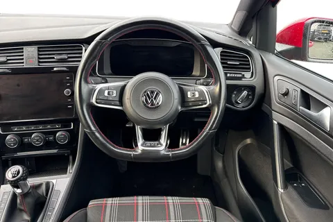DC19XVY Volkswagen Golf 2.0 TSI 245 GTI Performance 3dr Thumbnail #17
