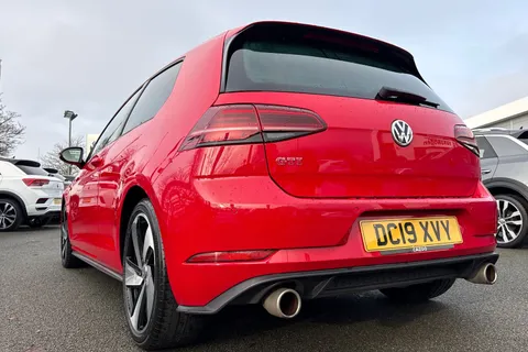 DC19XVY Volkswagen Golf 2.0 TSI 245 GTI Performance 3dr Thumbnail #29