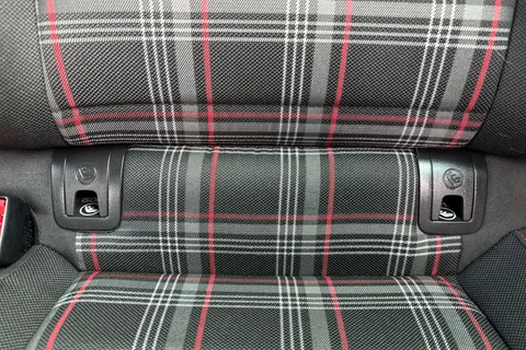 DC19XVY Volkswagen Golf 2.0 TSI 245 GTI Performance 3dr Thumbnail #30