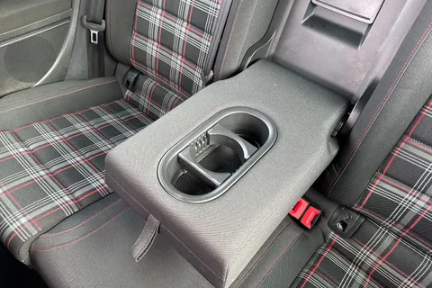 DC19XVY Volkswagen Golf 2.0 TSI 245 GTI Performance 3dr Thumbnail #31