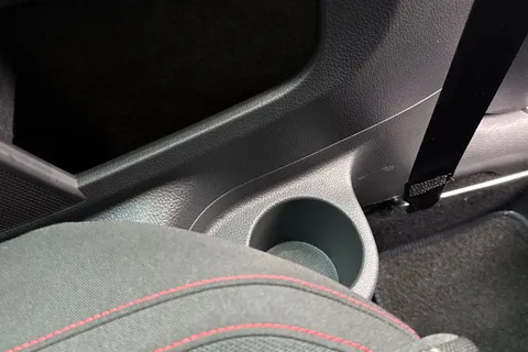 DC19XVY Volkswagen Golf 2.0 TSI 245 GTI Performance 3dr Thumbnail #35