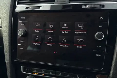 DC19XVY Volkswagen Golf 2.0 TSI 245 GTI Performance 3dr Thumbnail #47