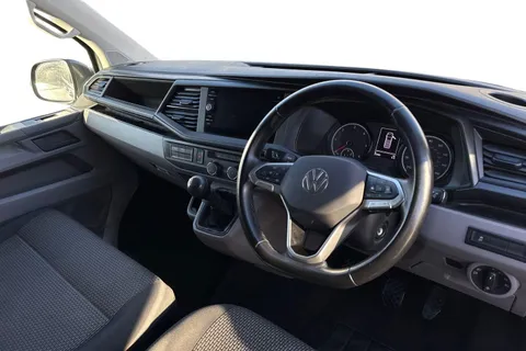 PK74NXO Volkswagen Transporter T28 Panel van Highline SWB 110 PS 2.0 TDI 5sp Manual Thumbnail #14