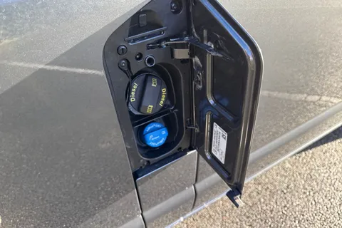 PK74NXO Volkswagen Transporter T28 Panel van Highline SWB 110 PS 2.0 TDI 5sp Manual Thumbnail #38