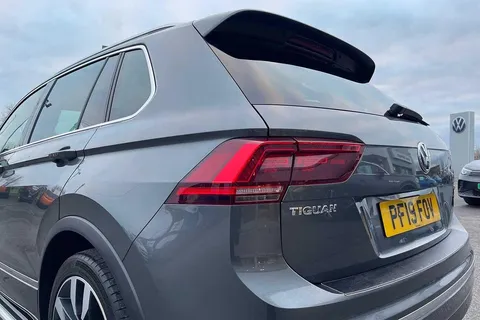 PF19FOV Volkswagen Tiguan 2.0 TDi 190 4Motion R-Line 5dr DSG Thumbnail #15