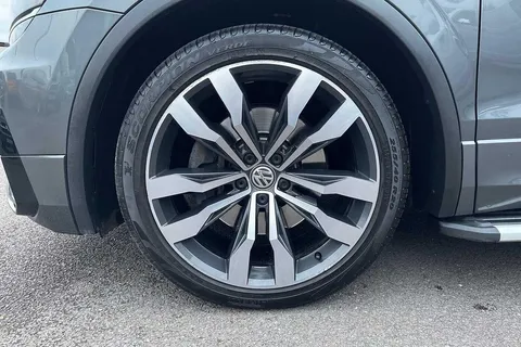 PF19FOV Volkswagen Tiguan 2.0 TDi 190 4Motion R-Line 5dr DSG Thumbnail #22